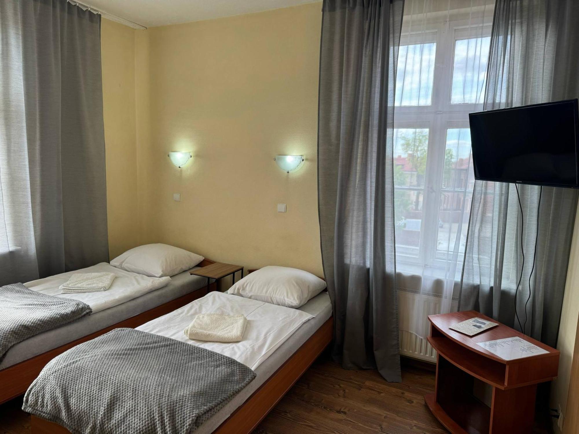 Dom Turysty Motel Kostrzyn nad Odra Exterior foto